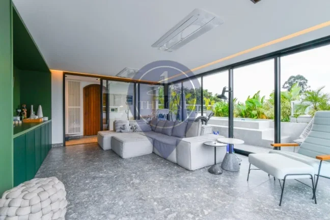Imagem Cobertura de luxo à venda em São Paulo-SP, Alto de Pinheiros: 3 quartos, 1 suíte, 2 salas, 4 banheiros, 2 vagas, 260 m². Venha conferir!