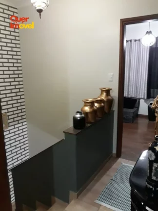 Imagem Casa à venda em Ribeirão Preto-SP na Vila Seixas! 3 quartos, 2 salas, 2 banheiros, 1 vaga, 136m². Venha conferir!