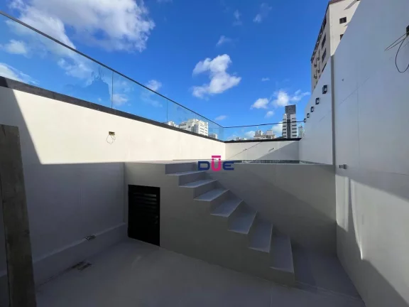 Imagem Sobrado com 3 dormitórios à venda, 156 m² por R$ 1.950.000 - Boqueirão - Santos/SP
