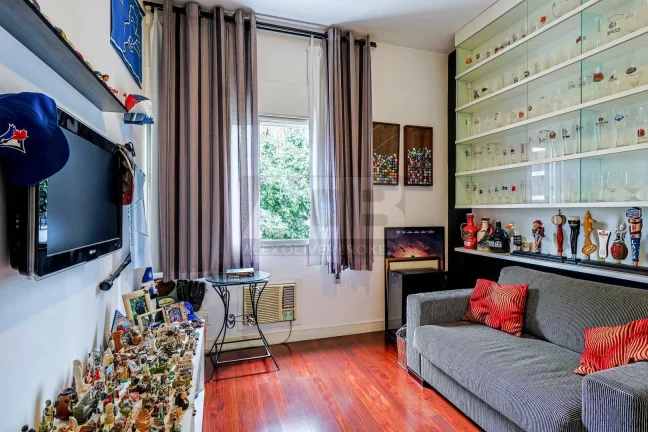 Imagem Apartamento à venda na Lagoa, 150m2, 2vgs, 3 quartos, na Alexandre Ferreira