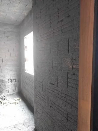 Imagem Casa em construção com 3 dormitórios sendo 1 suíte e 2 vagas de garagem em Palhoça/SC