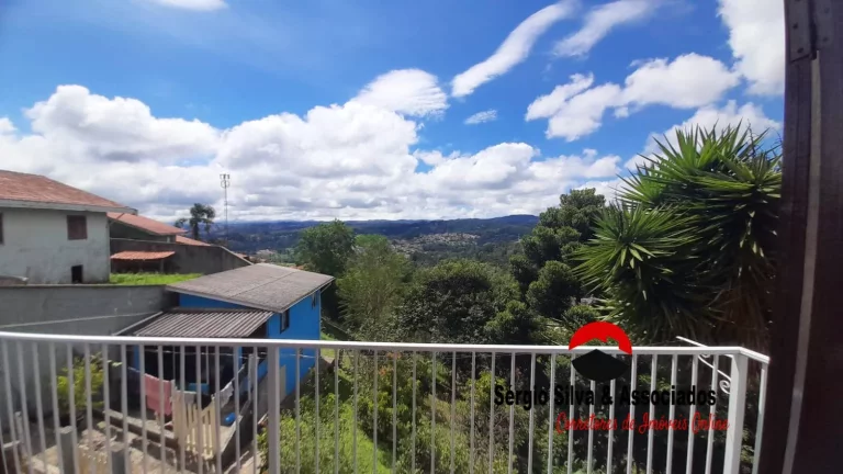 Imagem Linda Casa a Venda na Região do Brancas Nuvens em Campos do Jordão - SP.