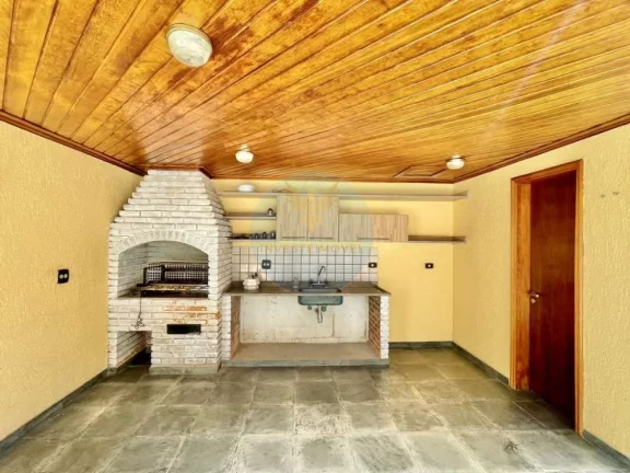Imagem Casa em Condomínio a Venda no bairro Granja Viana - Cotia, SP