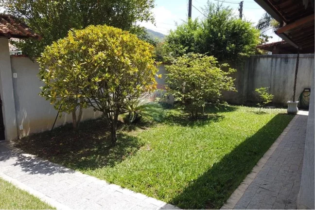 Imagem Casa em condomínio fechado com dois dormitórios.