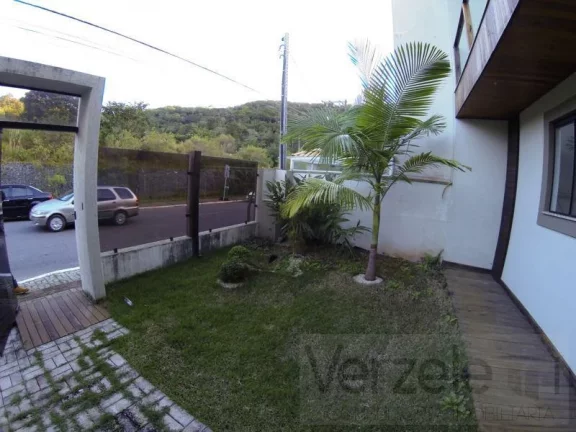 Imagem Casa / Sobrado para Venda em Balneário Camboriú / SC no bairro Praia dos Amores