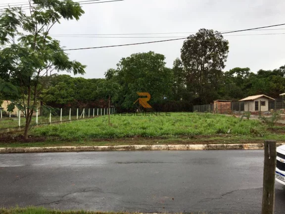 Imagem Lote de 1000 m2 em condomínio fechado com portaria 24 Horas !!