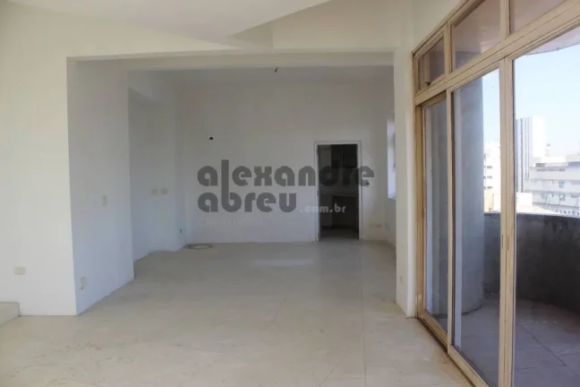 Imagem Cobertura triplex com 642m² área privativa próximo ao Shopping Higienópolis