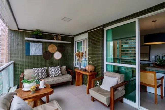 Imagem Apartamento com três suítes closet amplo living à venda em Alphaville Salvador