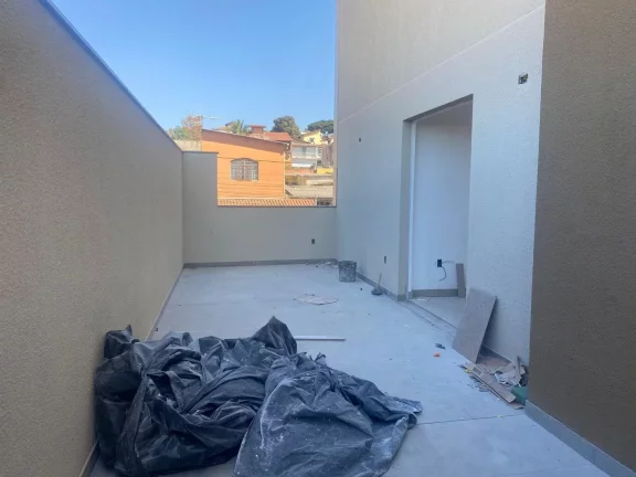 Imagem Apartamento com Área Privativa para Venda no bairro Santa Terezinha