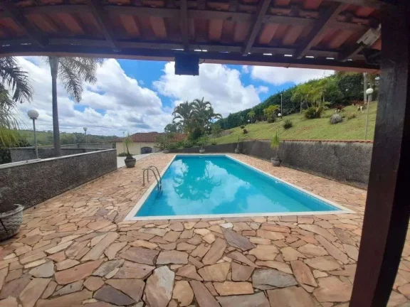 Imagem Sítio à venda em Barbacena, Santa Cecília, com 3 quartos, 2ha