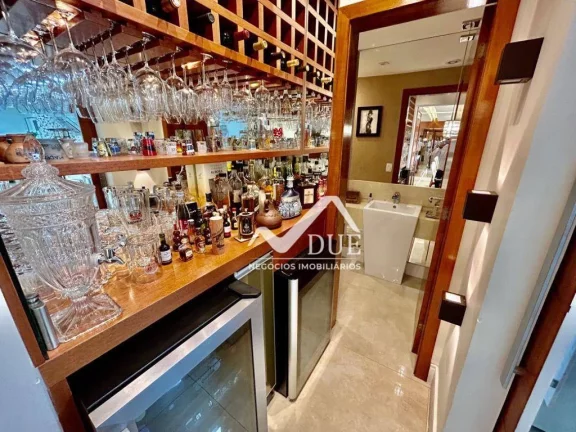 Imagem Apartamento com 3 dormitórios à venda, 131 m² por R$ 2.020.000,00 - Embaré - Santos/SP