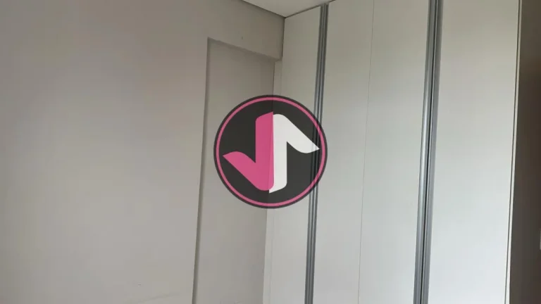 Imagem Oportunidade! Apto com 97m², 3 quartos 1 suíte, sala, cozinha, wc social, wc serviço, varanda, bo...