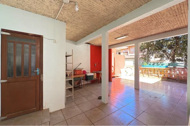 Imagem Casa para venda no bairro Vila Nova em Porto Alegre