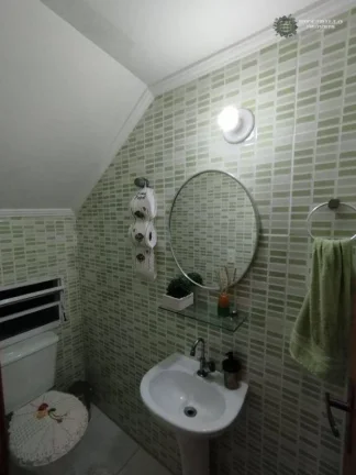 Imagem Sobrado com 2 dormitórios à venda, 100 m² por R$ 490.000,00 - Vila Guilhermina - Praia Grande/SP