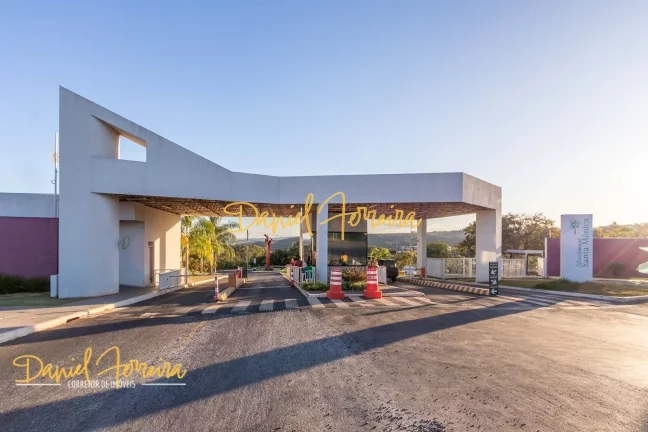 Imagem Lote em Aclive - Travessa Poço Azul - Condomínio Santa Monica - DF