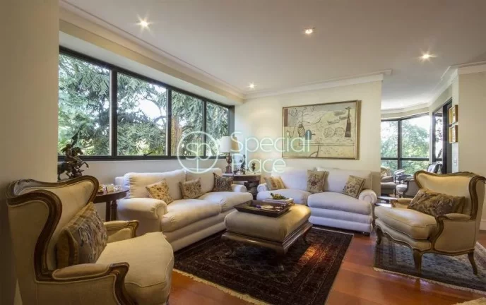 Imagem Luxuoso Apartamento de Alto Padrão em região nobre. Fácil acesso transporte coletivo e as margina...