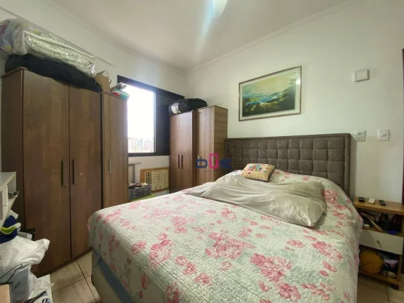 Imagem Apartamento com 2 dormitórios sendo 1 suíte, vaga demarcada, andar alto de frente. À venda, 107 m² por R$ 750.000 - Campo Grande - Santos/SP
