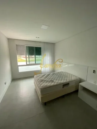 Imagem Belíssima Sobrado no Condomínio Enseada!