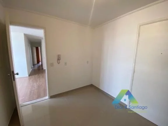 Imagem Oportunidade apartamento todo reformado com 4 dormitórios, 2 vagas a poucos minutos da estação do metro São Judas e Saúde.