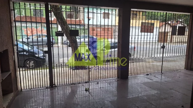 Imagem Aluguel de Casa Espaçosa na Vila Guilhermina, São Paulo-SP: 2 Quartos, 2 Salas, 1 Banheiro, 2 Vagas, 110m².