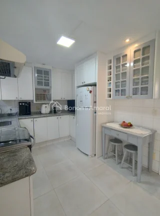 Imagem Apresentamos esta belíssima casa, muito bem localizada, ideal para quem busca conforto, segurança ...