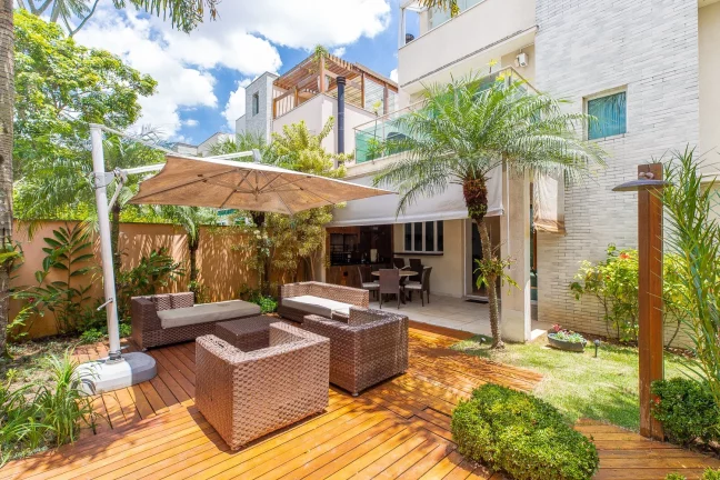 Imagem ALTO DA BOA VISTA CASA EM CONDOMÍNIO 354,00 M ÚTEIS 4 SUÍTES A MASTER TEM CLOSET VARANDA 3 SALAS AMPLAS 6 BANHEIROS 3 VAGAS TERRENO 409,00 M