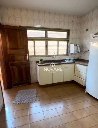 Imagem Casa com 3 dormitórios à venda, 303 m² por R$ 900.000,00 - Setor Central - Itumbiara/GO