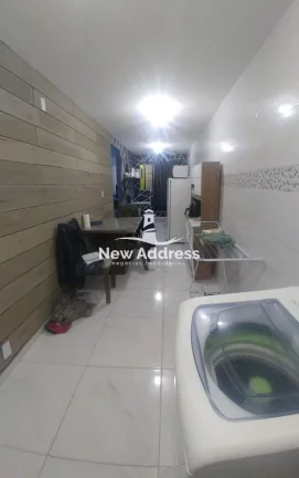 Imagem Apartamento térreo com entrada independente, 2 quartos, varanda com blindex, sem taxa de condomínio. Localização excelente no Vale Encantado.