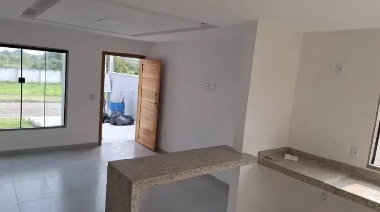 Imagem Casa de condomínio à venda em Maricá, Itapeba, com 2 quartos, 70m2