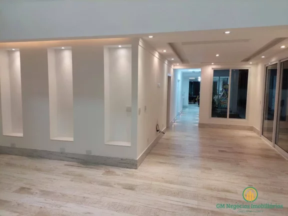 Imagem Ótima casa com 3 suítes com closet+ 1 revers., planejados, piscina aquecida