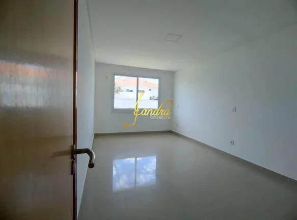 Imagem Casa térrea, com SETE suítes em condomínio fechado