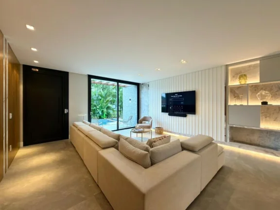 Imagem Casa em Condominio 4 Dormitórios - Bairro --