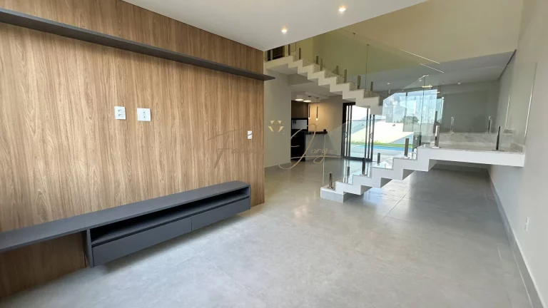 Casa com 4 Quartos à Venda, 240 m² em Chácaras Alpina - Valinhos
