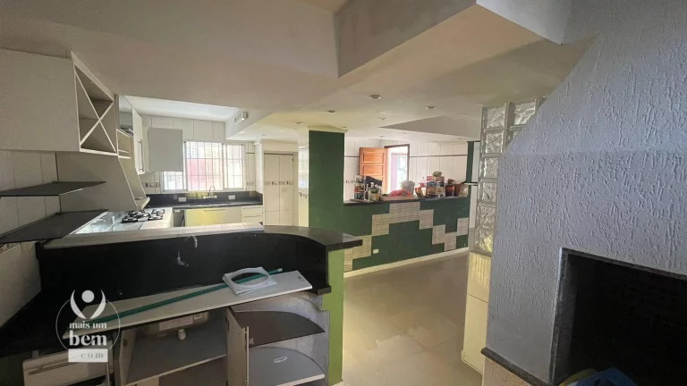 Imagem Incrível sobrado de 165 m² com 4 quartos, sacada, churrasqueira, 2 vagas de garagem à venda por R$ 800.000 - Atuba - Curitiba/PR