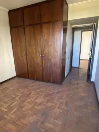 Imagem Amplo apartamento localizado próximo à Avenida Independência, com 132 m² de área útil distribu...