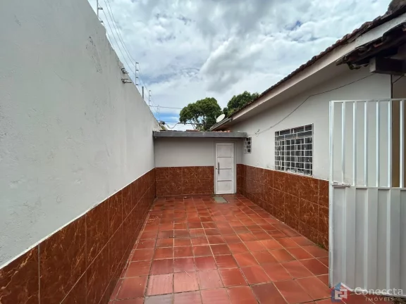 Imagem Casa à Venda na Várzea – Espaçosa, Murada e Bem Localizada!