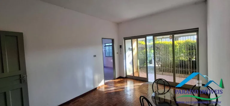 Imagem Seu Novo Lar em Paraisópolis MG: Espaço, Conforto e Localização Nobre!