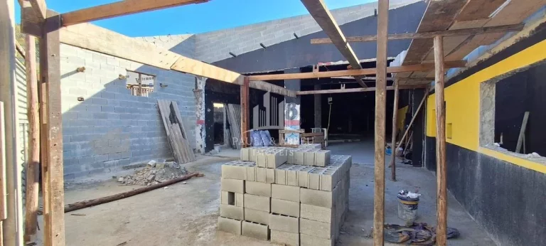 Imagem Galpão 275m², terreno 335m², Escritura, 3 Banheiros, Alugado Academia, Jardim Columbia, Mauá-SP