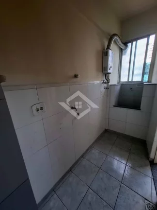 Imagem Vende Apartamento, Tijuca em frente ao Shopping 2 quartos, 64m2, sem vaga.