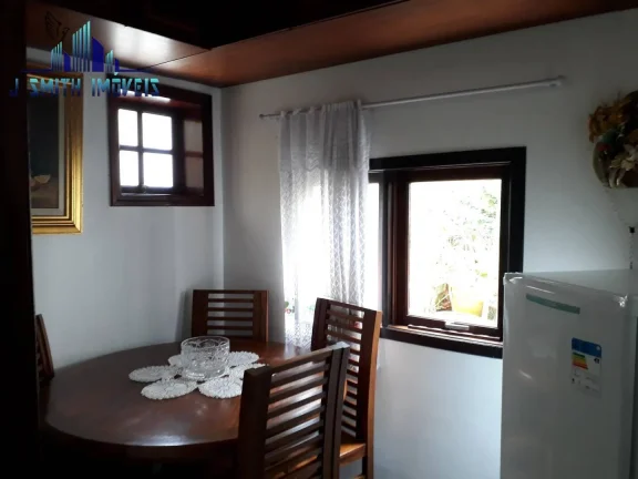 Imagem CASA NOBRE, 191m², ÓTIMOS ACABAMENTOS, EM CONDOMÍNIO FECHADO, RODOANEL.