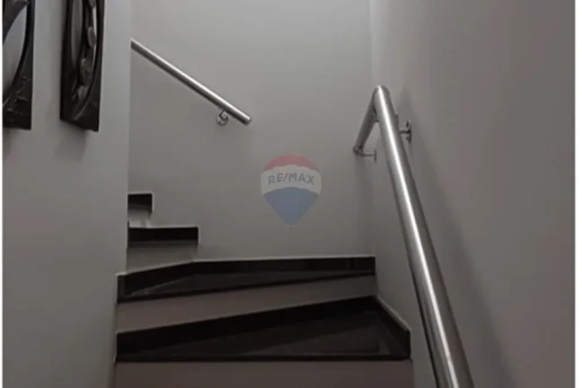 Imagem Casa de Condomínio: Moderna e Totalmente Mobiliada no Condomínio Vila dos Inglezes