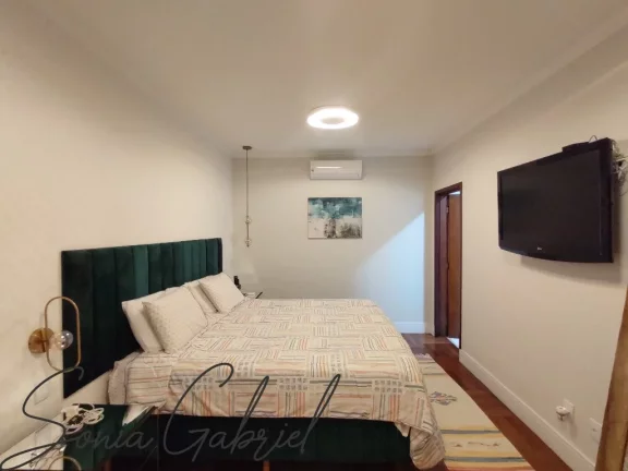 Imagem Impecável Casa em Condomínio à Venda em Vinhedo-SP - 3 Quartos, 1 Suíte, 2 Salas, 3 Banheiros, 4 Vagas, 212,10 m². Imagem Impecável Casa em Condomínio à Venda em Vinhedo-SP - 3 Quartos, 1 Suíte, 2 Salas, 3 Banheiros, 4 Vagas, 212,10 m².