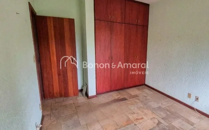 Imagem Casa à Venda no Jardim Sorirama (bolsão) - Sousas, Campinas/SP

Com arquitetura charmosa e espaço...
