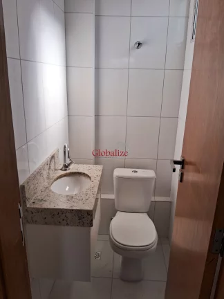 Imagem Belíssima casa alta Duplex em Santos na Ponta da Praia com duas garagens e churrasqueira a venda por R$ 990.000,00