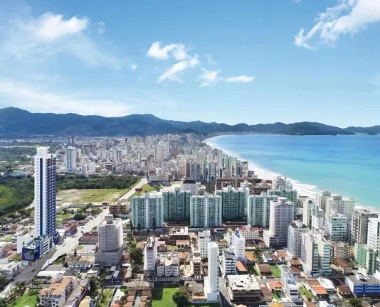 Imagem Apartamento para Venda em Itapema, meia praia, 3 dormitórios, 3 suítes, 4 banheiros, 3 vagas