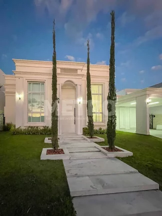 Casa à venda no Alphaville, 4 suítes, lounge, Piscina, adega, Petrolina-PE