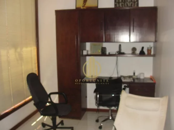 Imagem Casa com quatro suítes