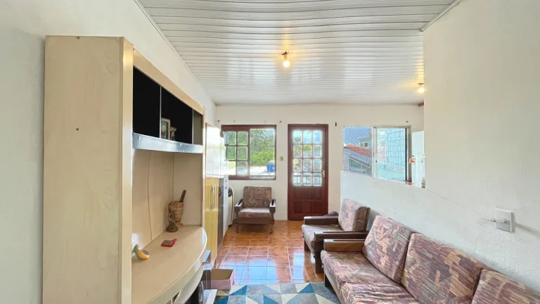 Imagem Casa para venda no bairro Vila Nova em Porto Alegre