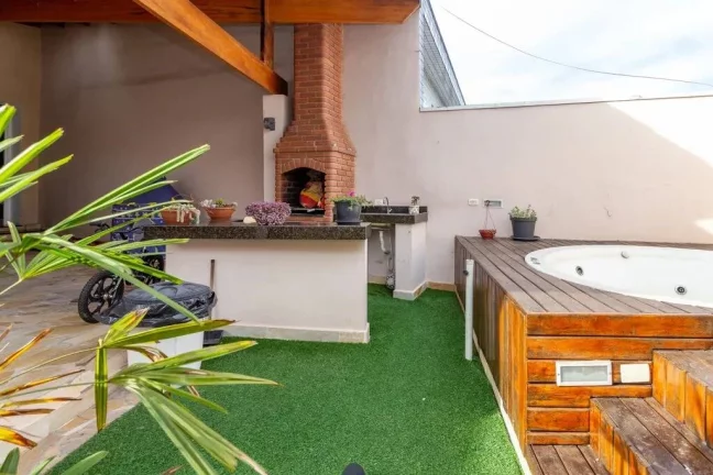Imagem Casa com Ótima Localização 144 m² 2 Dormitorios e 4 Vagas de Garagens