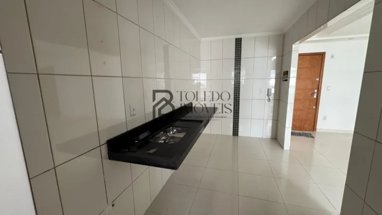 Imagem Apartamento 02 dormitórios sendo 01 suíte com 93m² com 01 vaga de garagem - Vista mar e Sol manhã